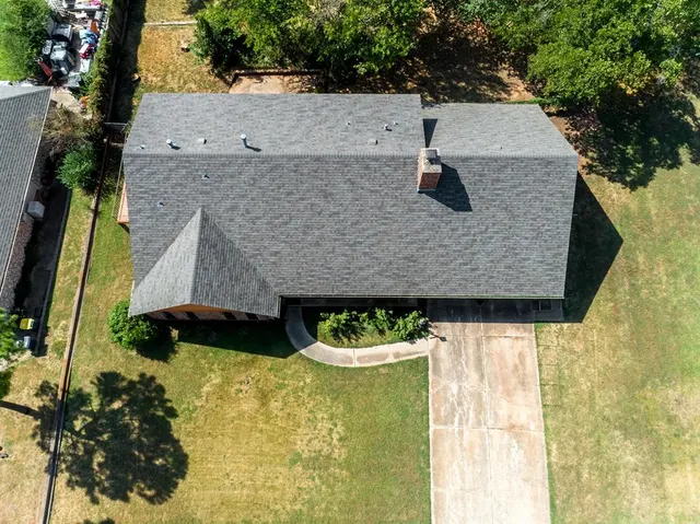 Photo 3 — 4823 W Woodland Drive, Stillwater, OK 74074