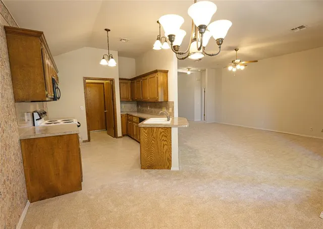 Photo 3 — 12612 Springwood Drive, Oklahoma City, OK 73120