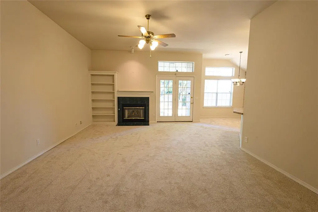 Photo 7 — 12612 Springwood Drive, Oklahoma City, OK 73120