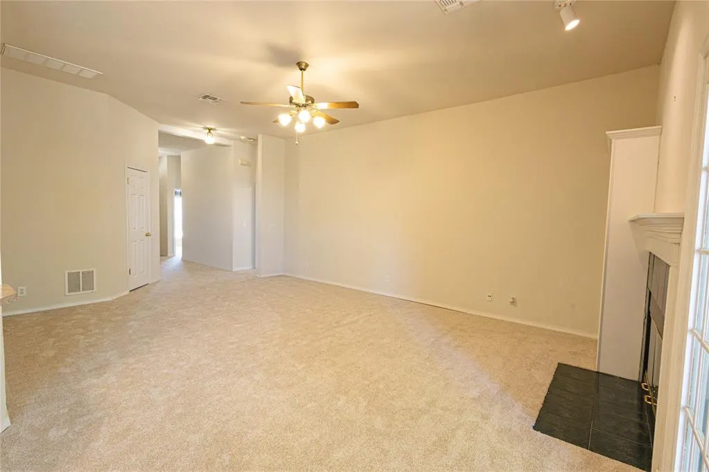 Photo 9 — 12612 Springwood Drive, Oklahoma City, OK 73120