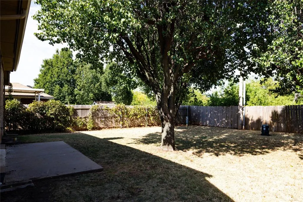 Photo 27 — 12612 Springwood Drive, Oklahoma City, OK 73120