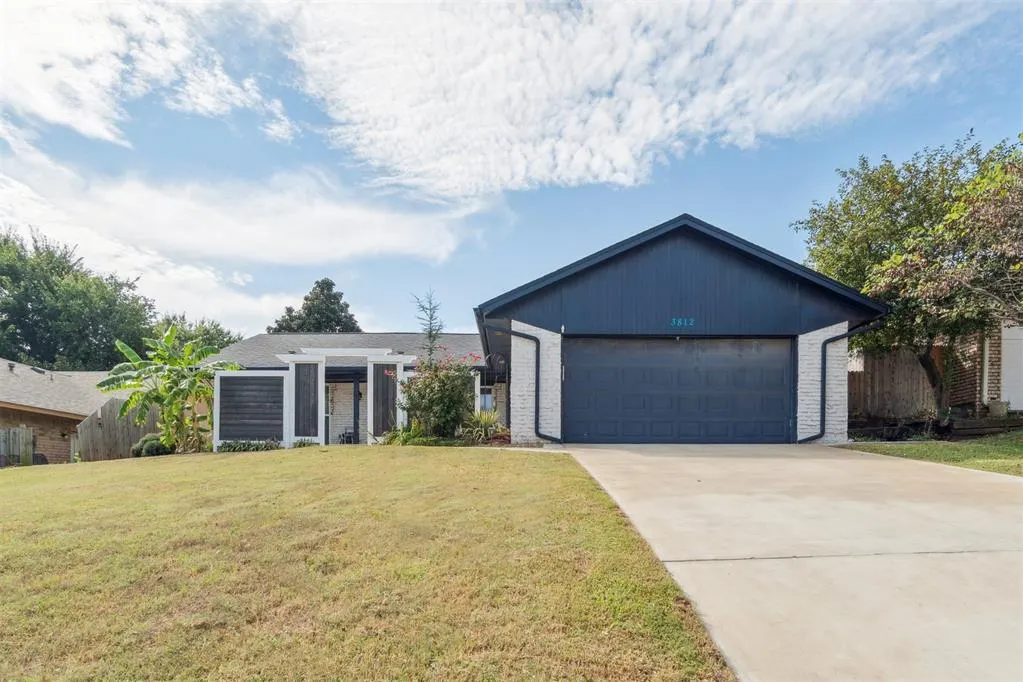 Front exterior — 3812 NE 140th Terrace, Edmond, OK 73013