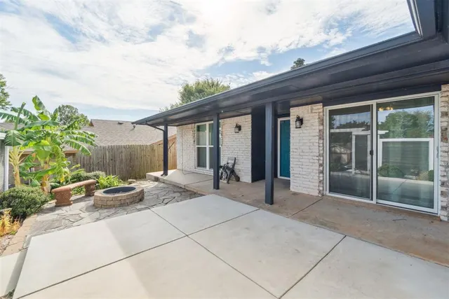 Photo 2 — 3812 NE 140th Terrace, Edmond, OK 73013