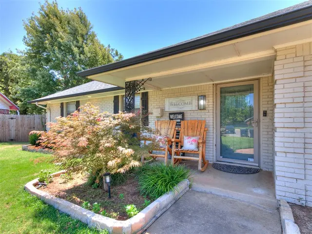 Photo 4 — 2318 NW 43rd Street, Oklahoma City, OK 73112