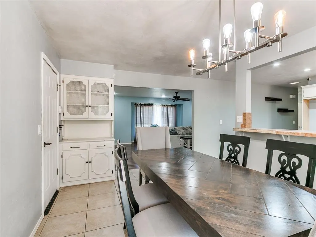 Photo 9 — 2318 NW 43rd Street, Oklahoma City, OK 73112