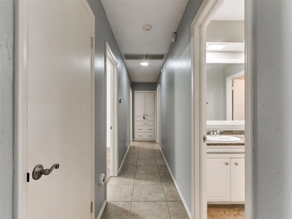 Photo 12 — 2318 NW 43rd Street, Oklahoma City, OK 73112