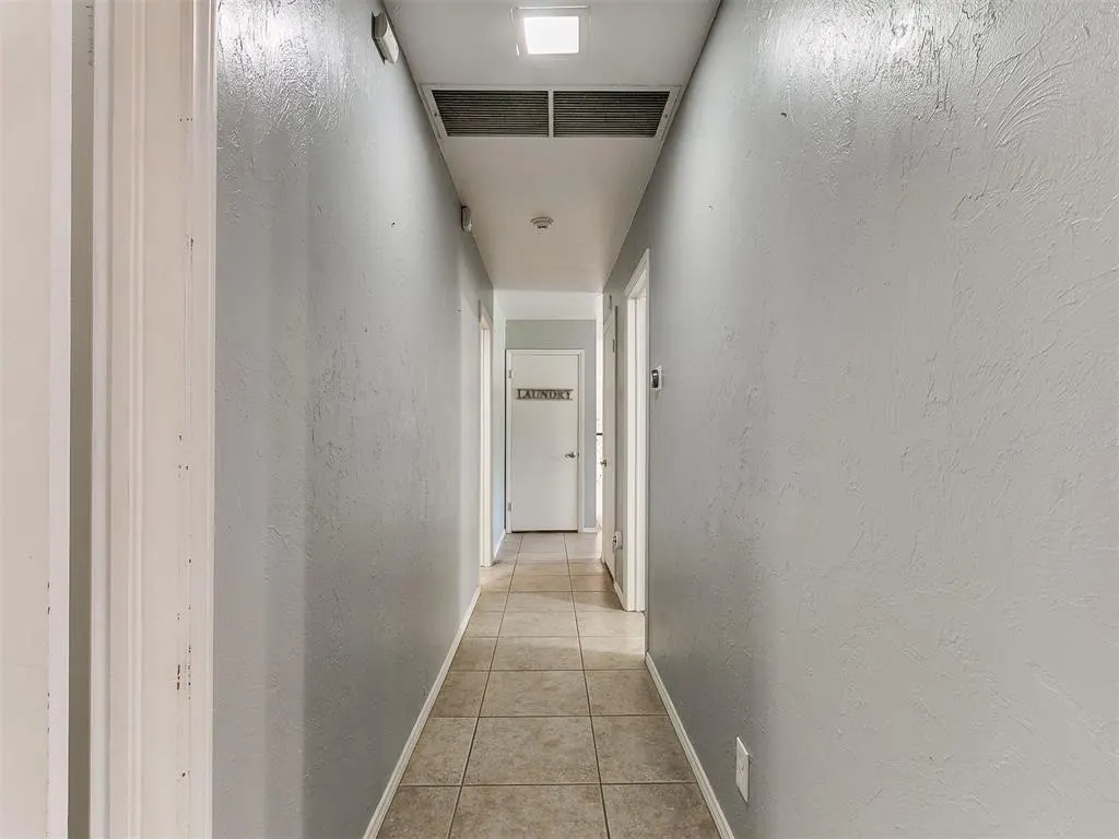 Photo 17 — 2318 NW 43rd Street, Oklahoma City, OK 73112