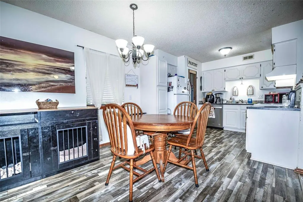 Photo 7 — 1023 E 17th Street, Chandler, OK 74834
