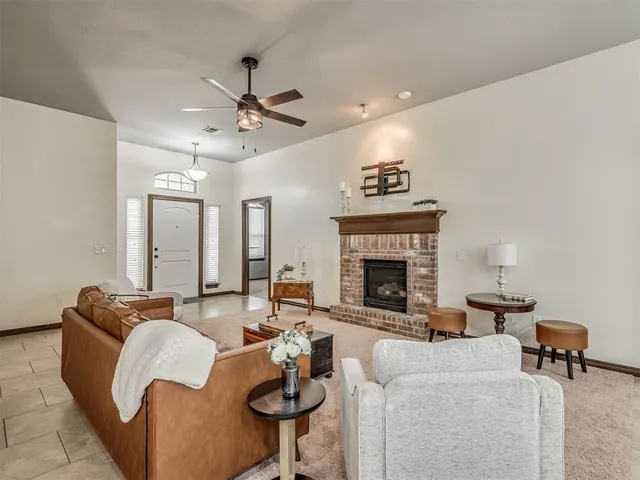 Photo 6 — 4017 Acoma Drive, Moore, OK 73160