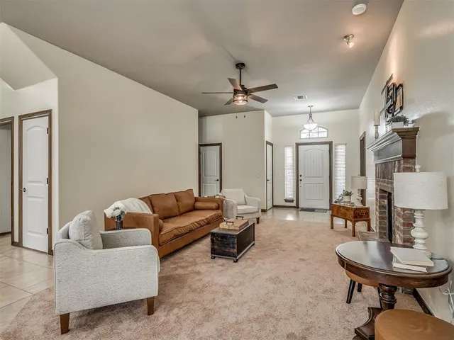 Photo 7 — 4017 Acoma Drive, Moore, OK 73160