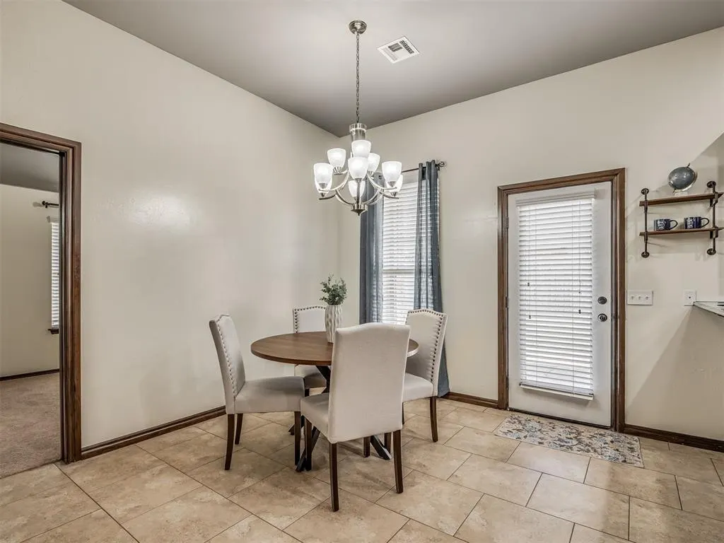 Photo 18 — 4017 Acoma Drive, Moore, OK 73160