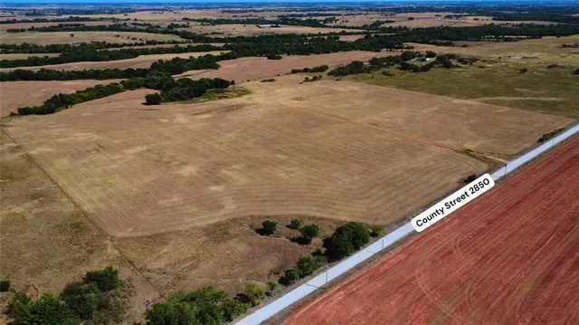 Photo 2 — County Street 2850 Road, Amber, OK 73004