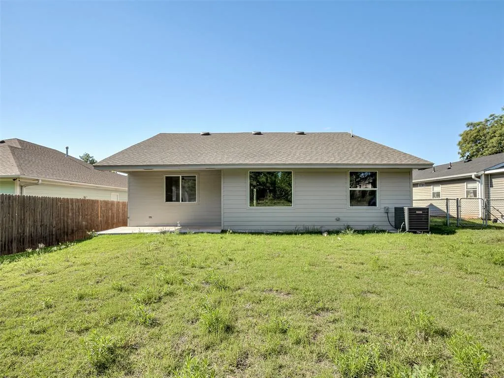 Photo 45 — 722 E Grant Avenue, Guthrie, OK 73044