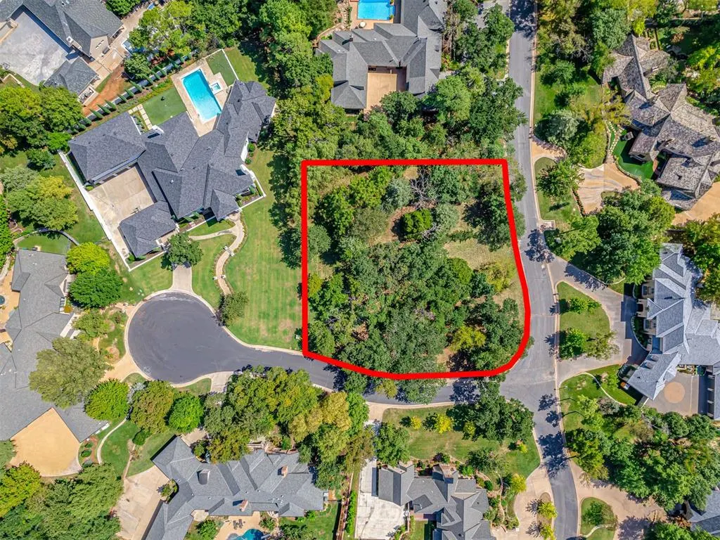 Photo 2 — 29 Saratoga Way, Edmond, OK 73003