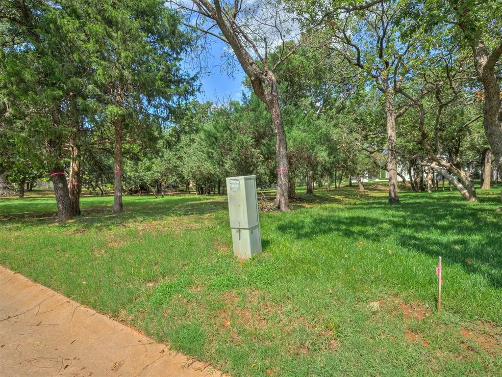 Photo 9 — 29 Saratoga Way, Edmond, OK 73003