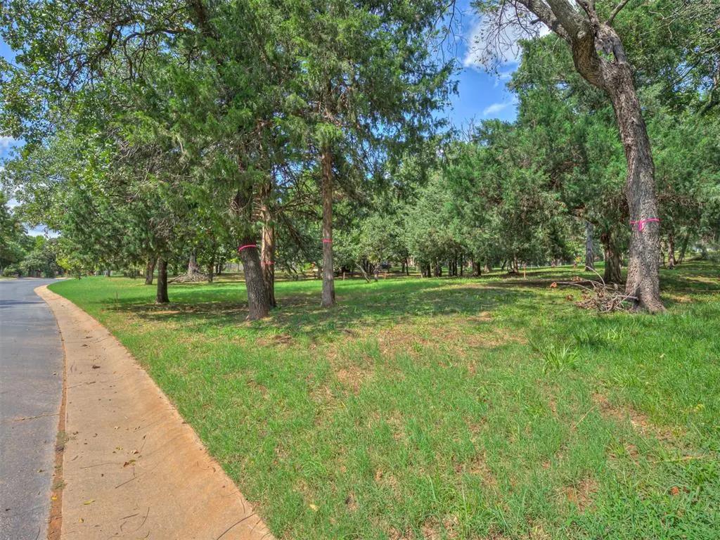 Photo 10 — 29 Saratoga Way, Edmond, OK 73003
