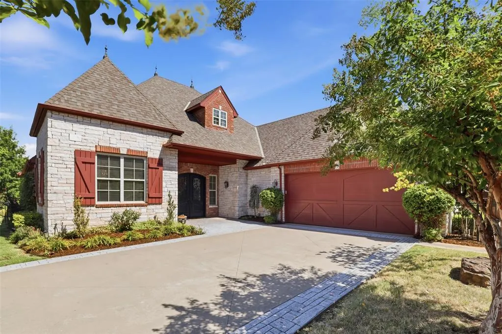 Photo 2 — 3124 Garden Hill Circle, Edmond, OK 73034