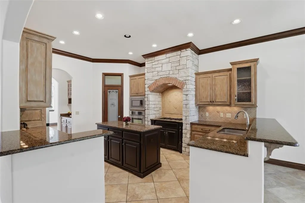 Photo 9 — 3124 Garden Hill Circle, Edmond, OK 73034