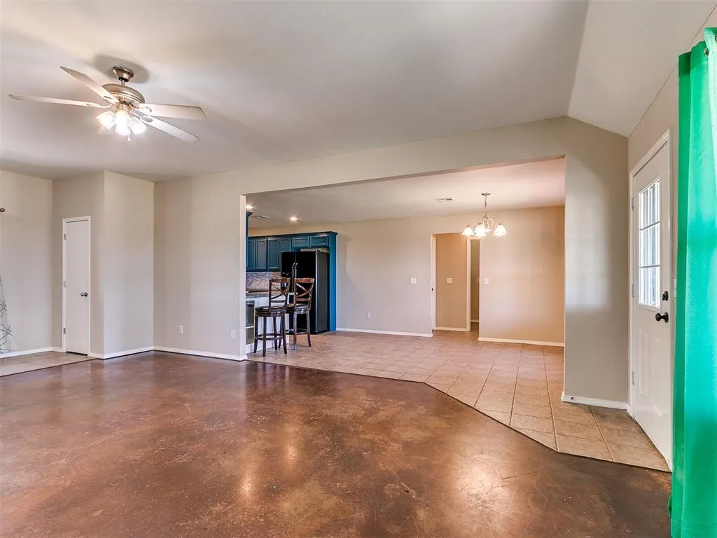 Photo 12 — 1868 County Road 1198, Tuttle, OK 73089