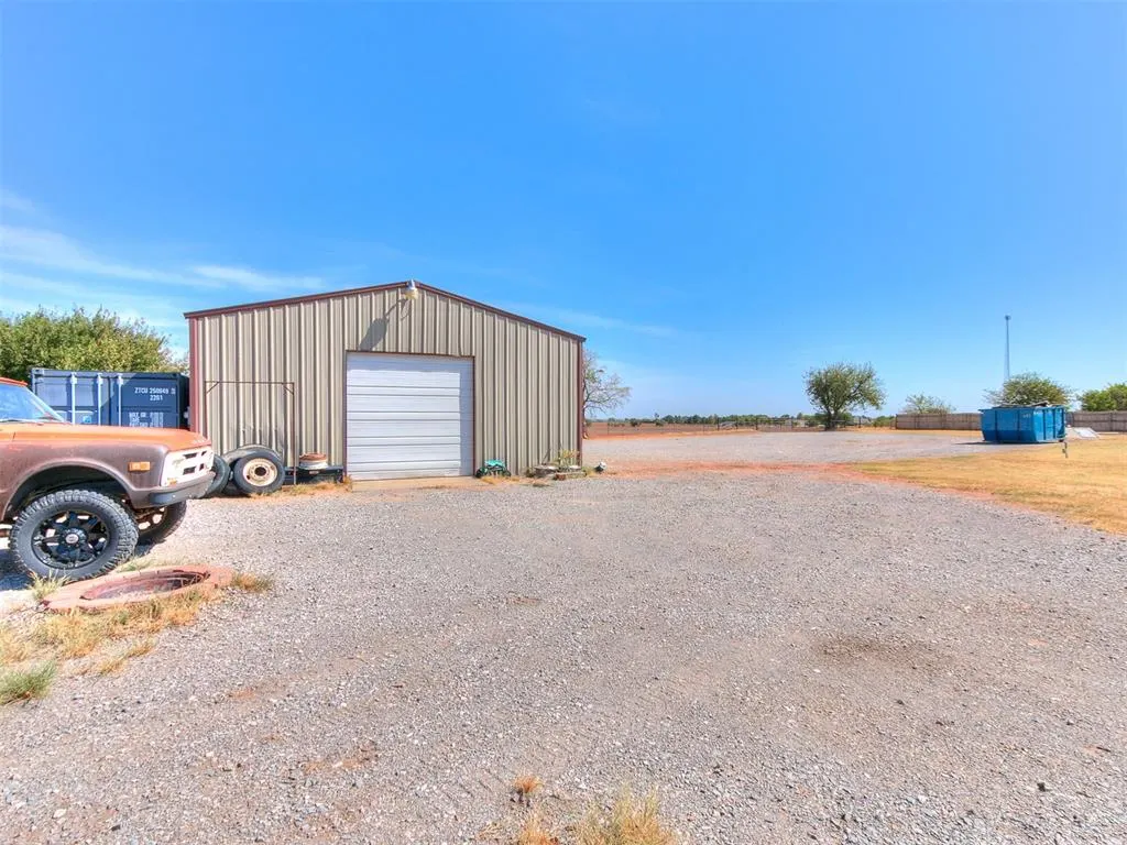 Photo 38 — 1868 County Road 1198, Tuttle, OK 73089
