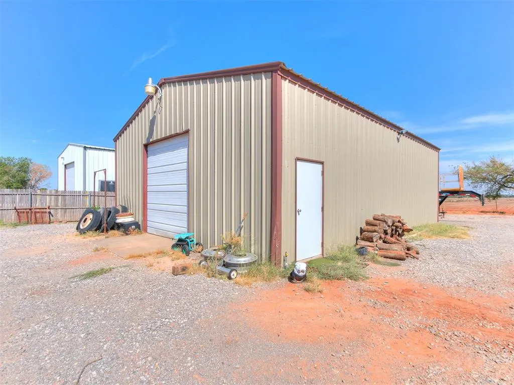 Photo 39 — 1868 County Road 1198, Tuttle, OK 73089