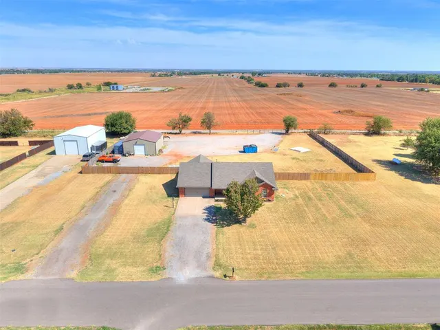 Front exterior — 1868 County Road 1198, Tuttle, OK 73089