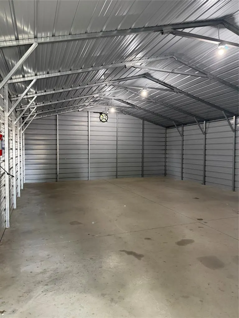 Photo 11 — 306 E Gentry Avenue, Checotah, OK 74426