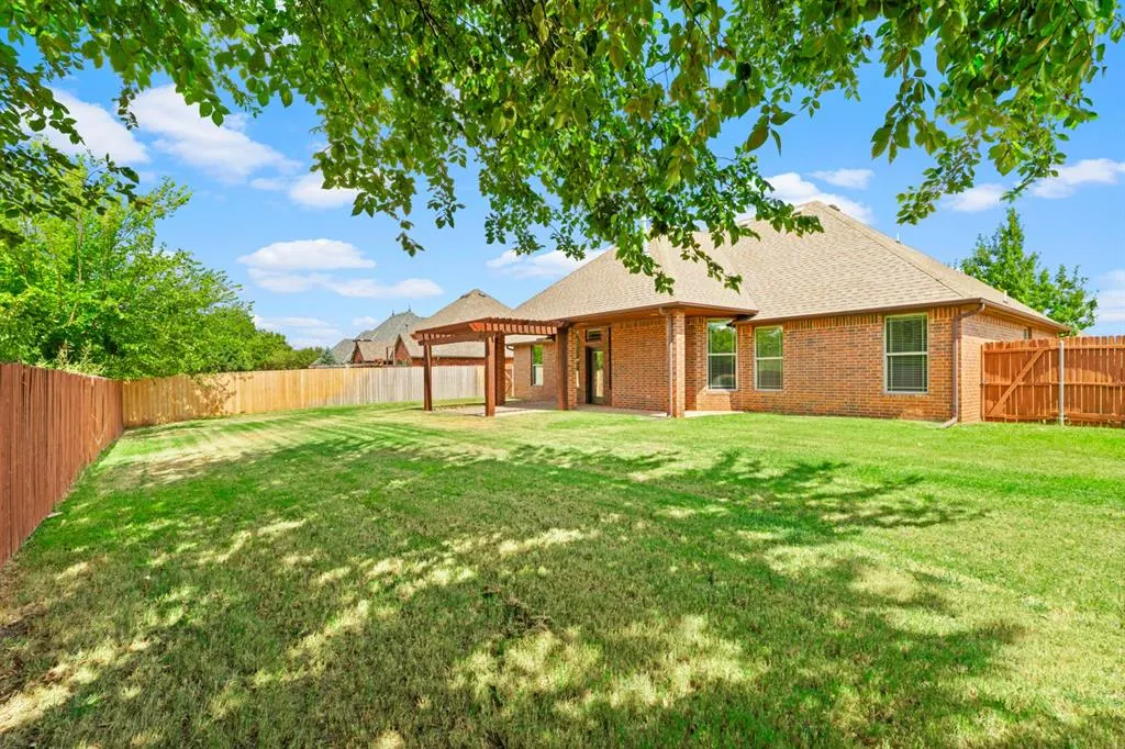 Photo 42 — 5809 Creekmore Drive, Oklahoma City, OK 73179