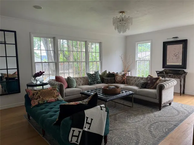 Photo 6 — 1201 Glenbrook Terrace, Nichols Hills, OK 73116