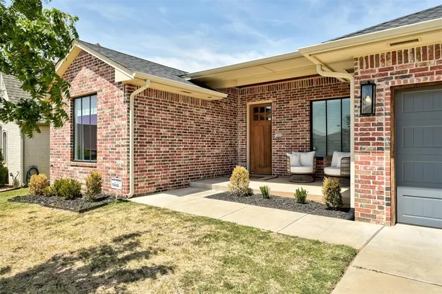 Photo 2 — 4305 NW 153rd Street, Edmond, OK 73013