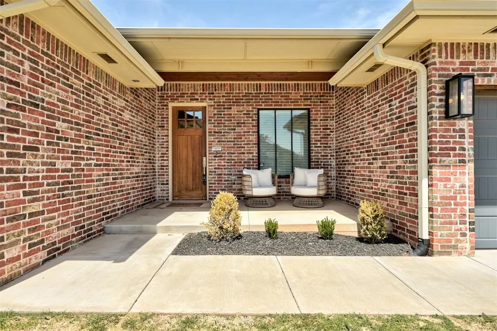 Photo 3 — 4305 NW 153rd Street, Edmond, OK 73013