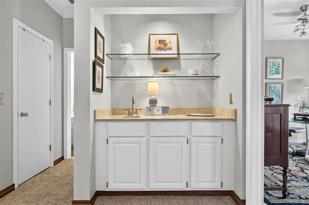 Photo 11 — 6204 Waterford Boulevard 3, Oklahoma City, OK 73118