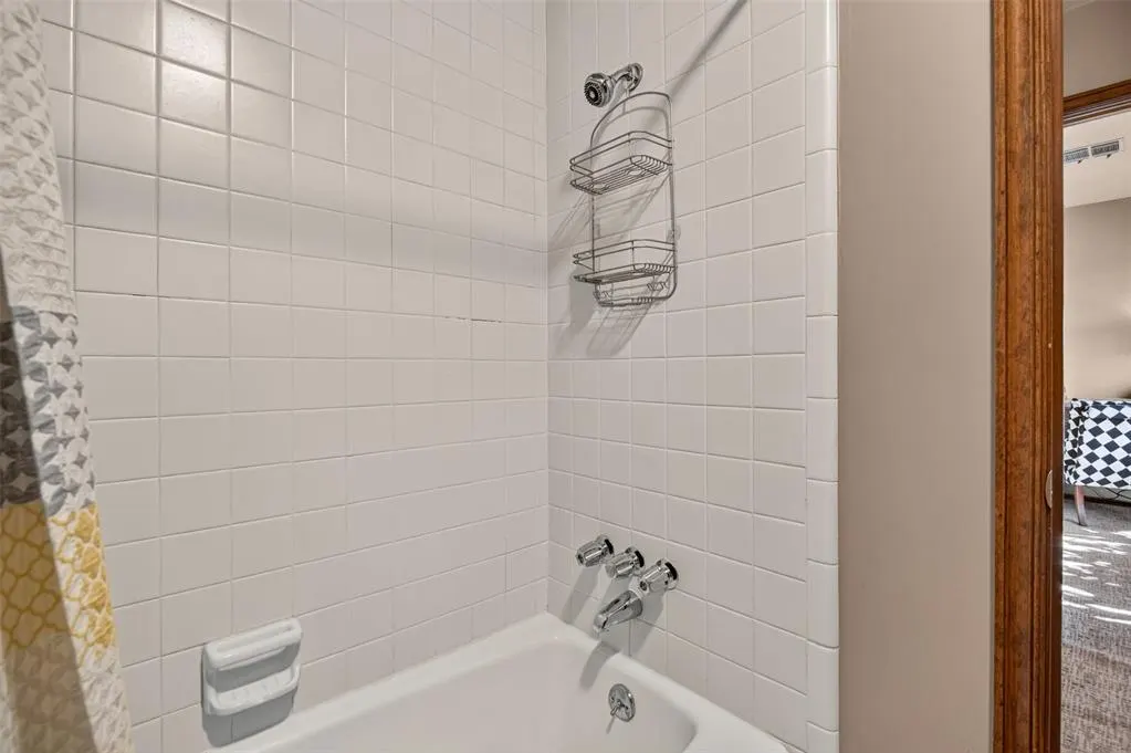Photo 26 — 6204 Waterford Boulevard 3, Oklahoma City, OK 73118