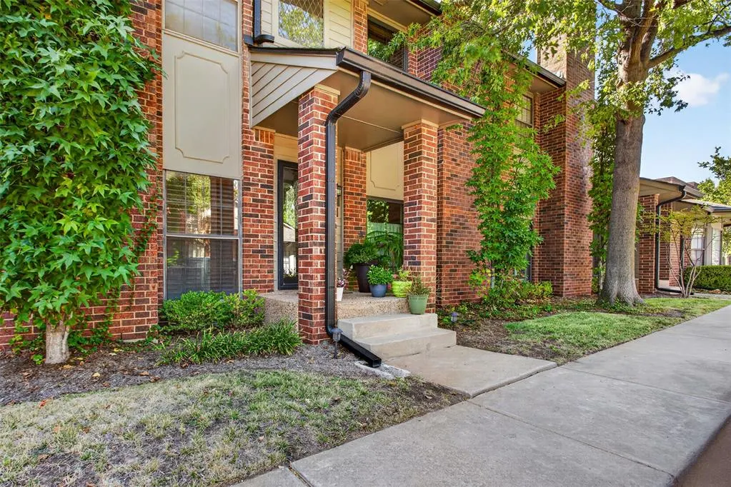 Photo 32 — 6204 Waterford Boulevard 3, Oklahoma City, OK 73118