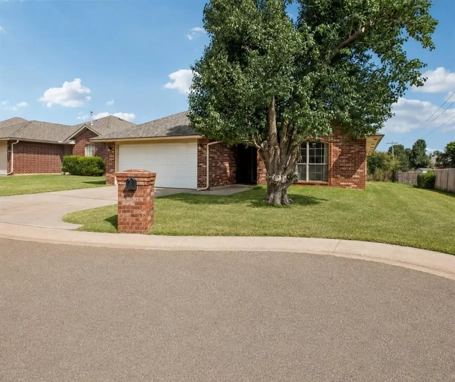 Photo 2 — 4921 SE 87th Terrace, Oklahoma City, OK 73135