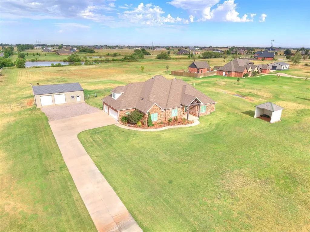 Front exterior — 2901 Fontaine Place, El Reno, OK 73036