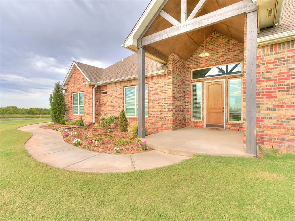 Photo 4 — 2901 Fontaine Place, El Reno, OK 73036
