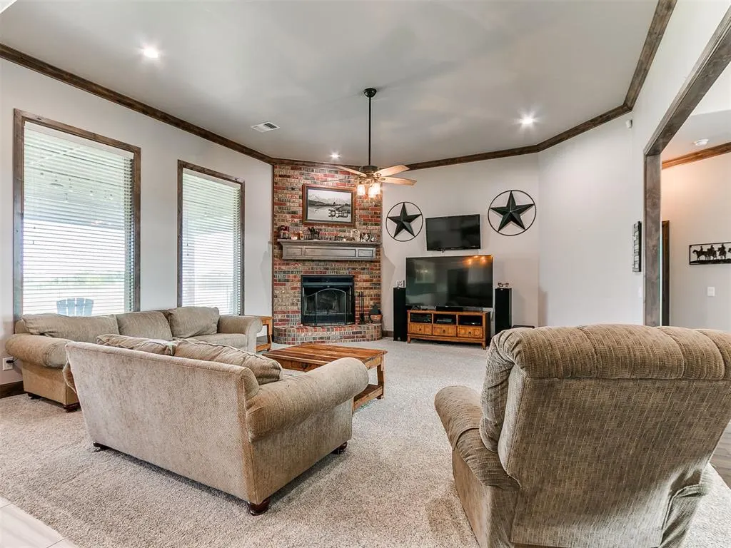 Photo 9 — 2901 Fontaine Place, El Reno, OK 73036