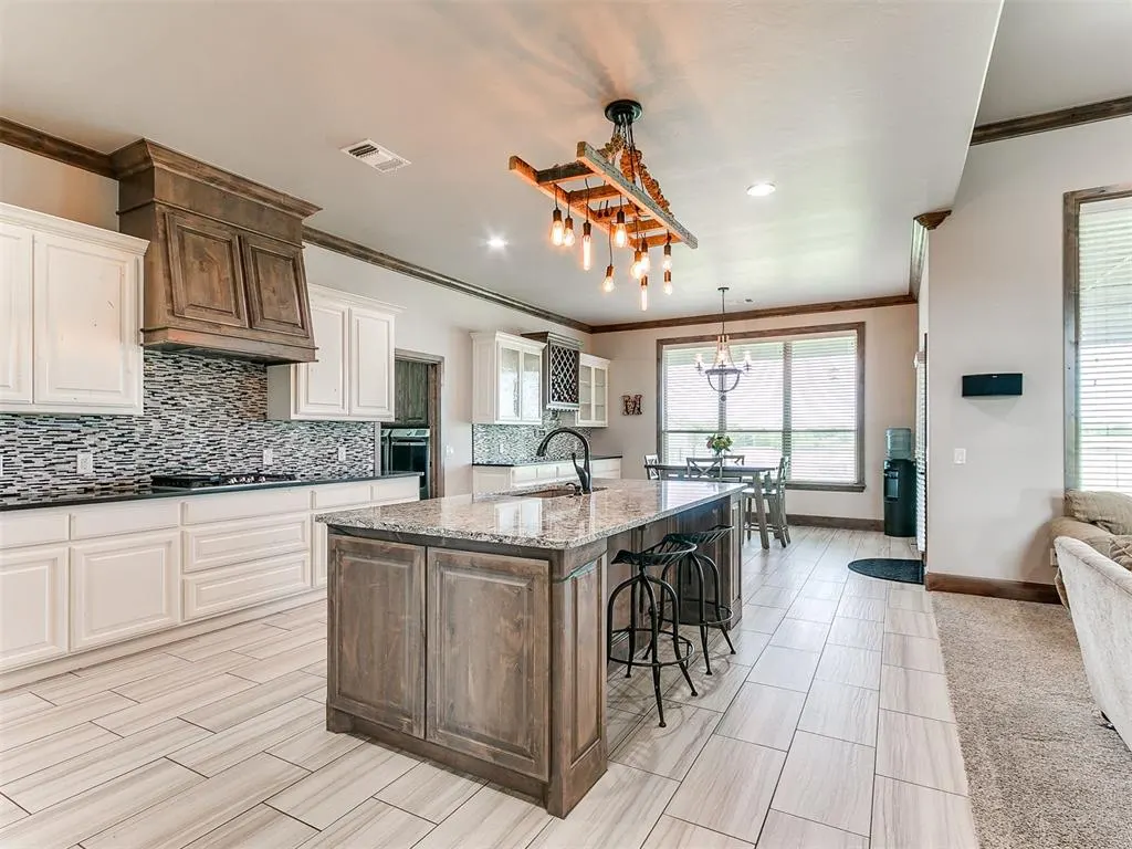 Photo 10 — 2901 Fontaine Place, El Reno, OK 73036