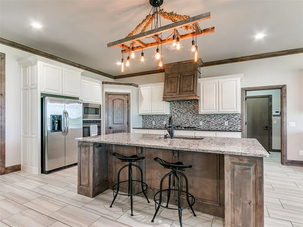 Photo 11 — 2901 Fontaine Place, El Reno, OK 73036