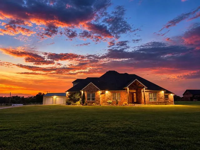 Front exterior — 2901 Fontaine Place, El Reno, OK 73036