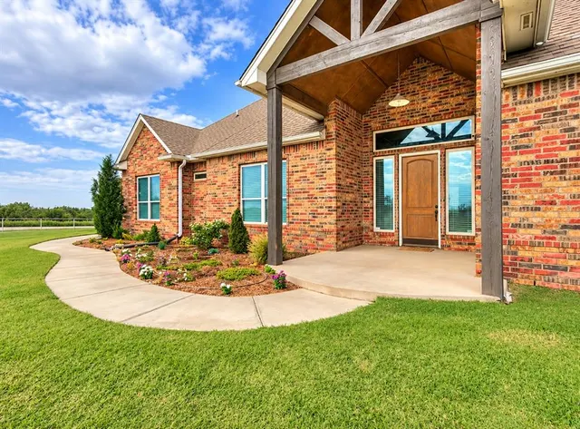 Photo 5 — 2901 Fontaine Place, El Reno, OK 73036