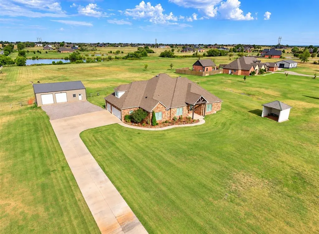 Photo 6 — 2901 Fontaine Place, El Reno, OK 73036