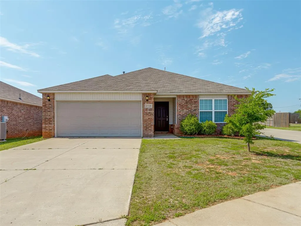 Photo 2 — 1720 Castle Street, Oklahoma City, OK 73120