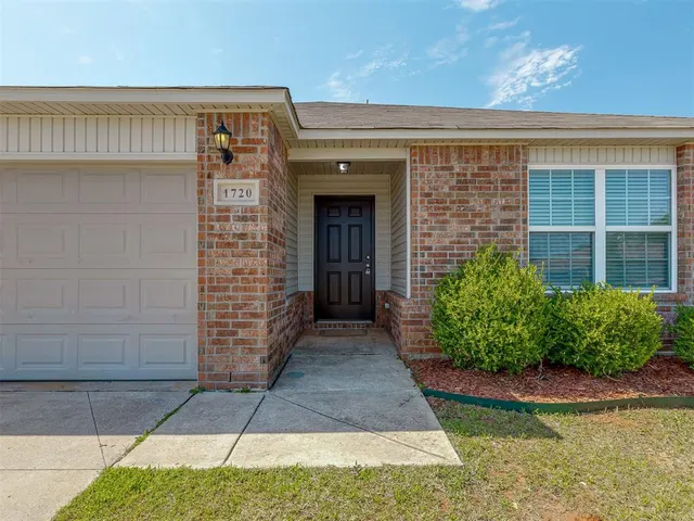 Photo 6 — 1720 Castle Street, Oklahoma City, OK 73120