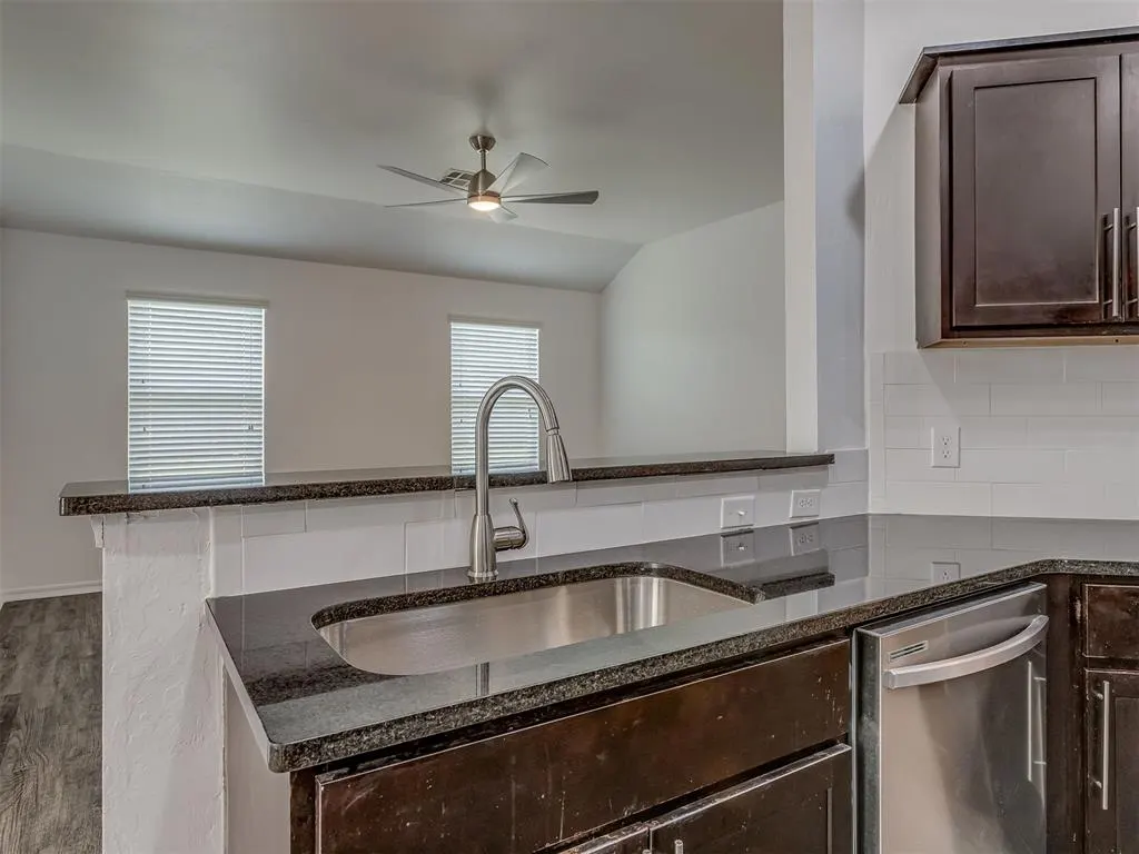 Photo 16 — 1720 Castle Street, Oklahoma City, OK 73120