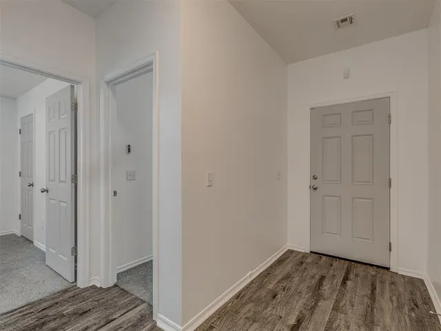 Photo 7 — 1720 Castle Street, Oklahoma City, OK 73120