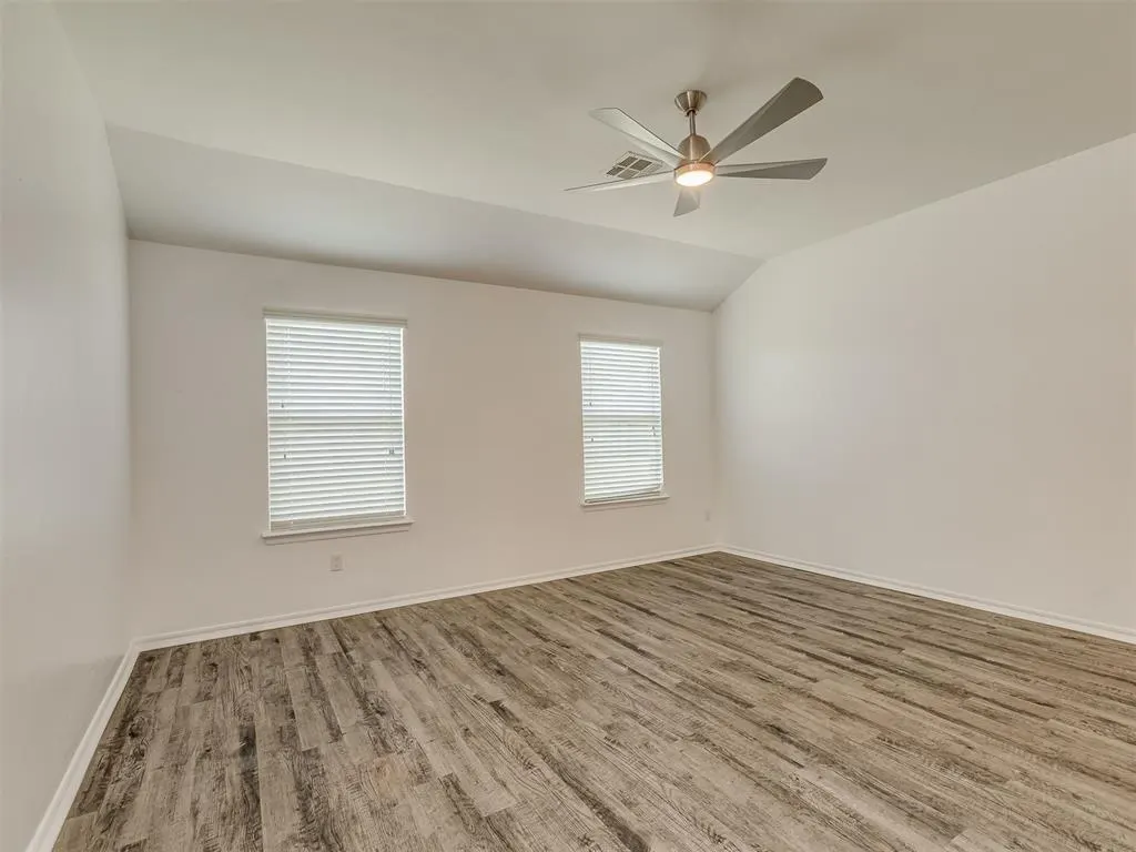 Photo 11 — 1720 Castle Street, Oklahoma City, OK 73120