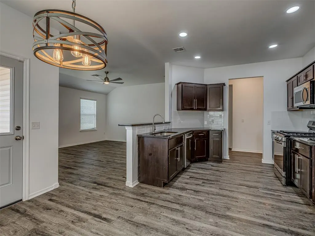 Photo 20 — 1720 Castle Street, Oklahoma City, OK 73120