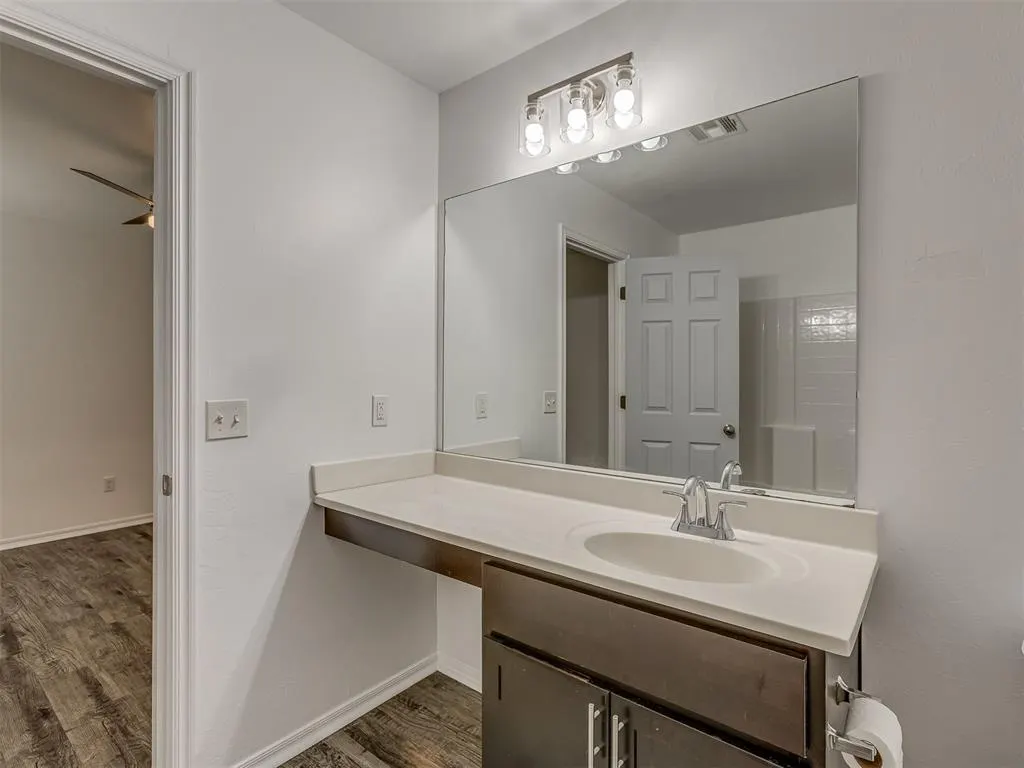 Photo 27 — 1720 Castle Street, Oklahoma City, OK 73120